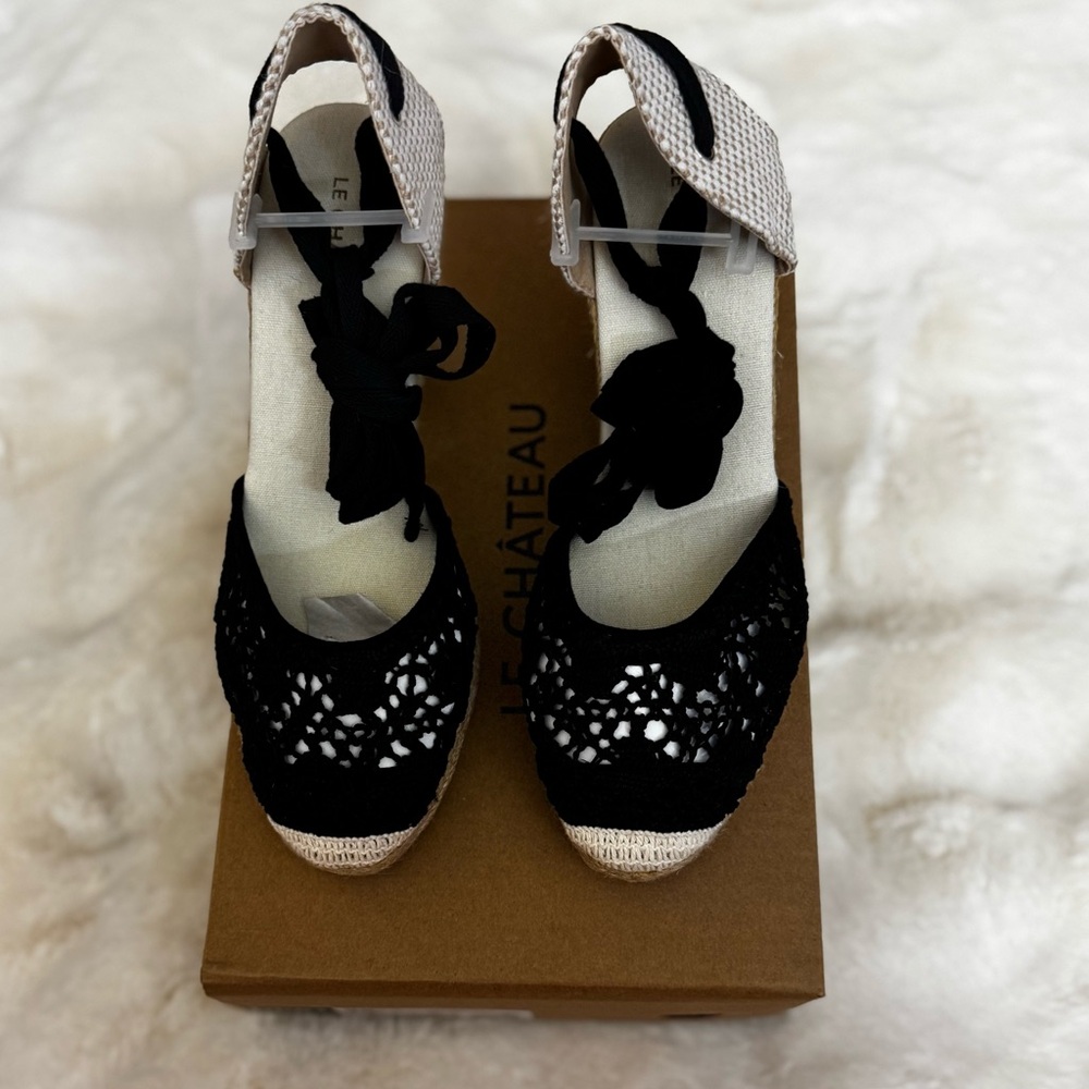 Brand new Le chateau Black Espadrille Wedges